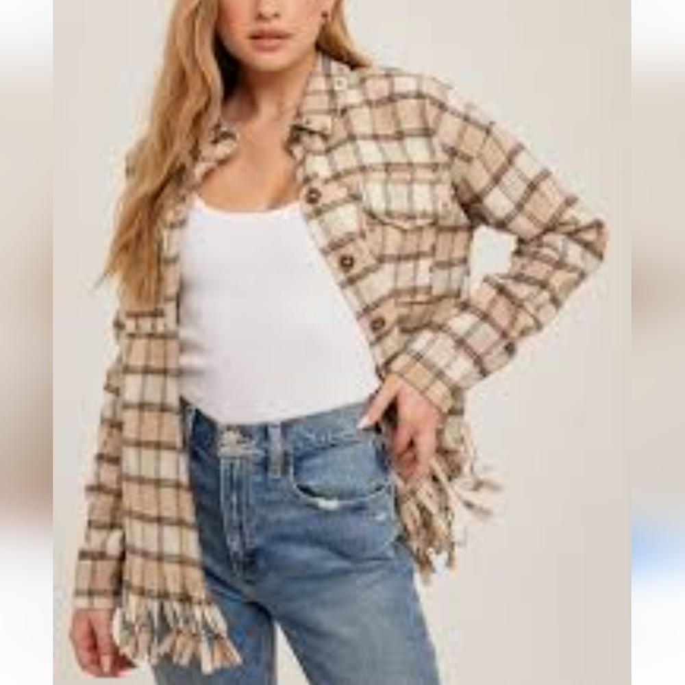 NWT Inner Circle fleece fringe shaket in size Large